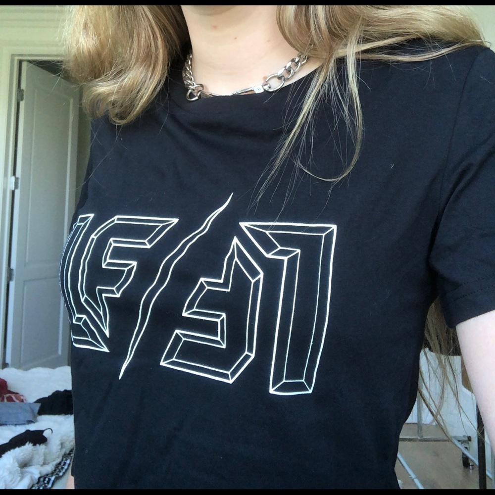 LF Cropped graphic tee